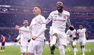 法甲今晚再迎强敌，法兰克福调整名单，主帅态度：震撼外界，赛程密集仍需轮换