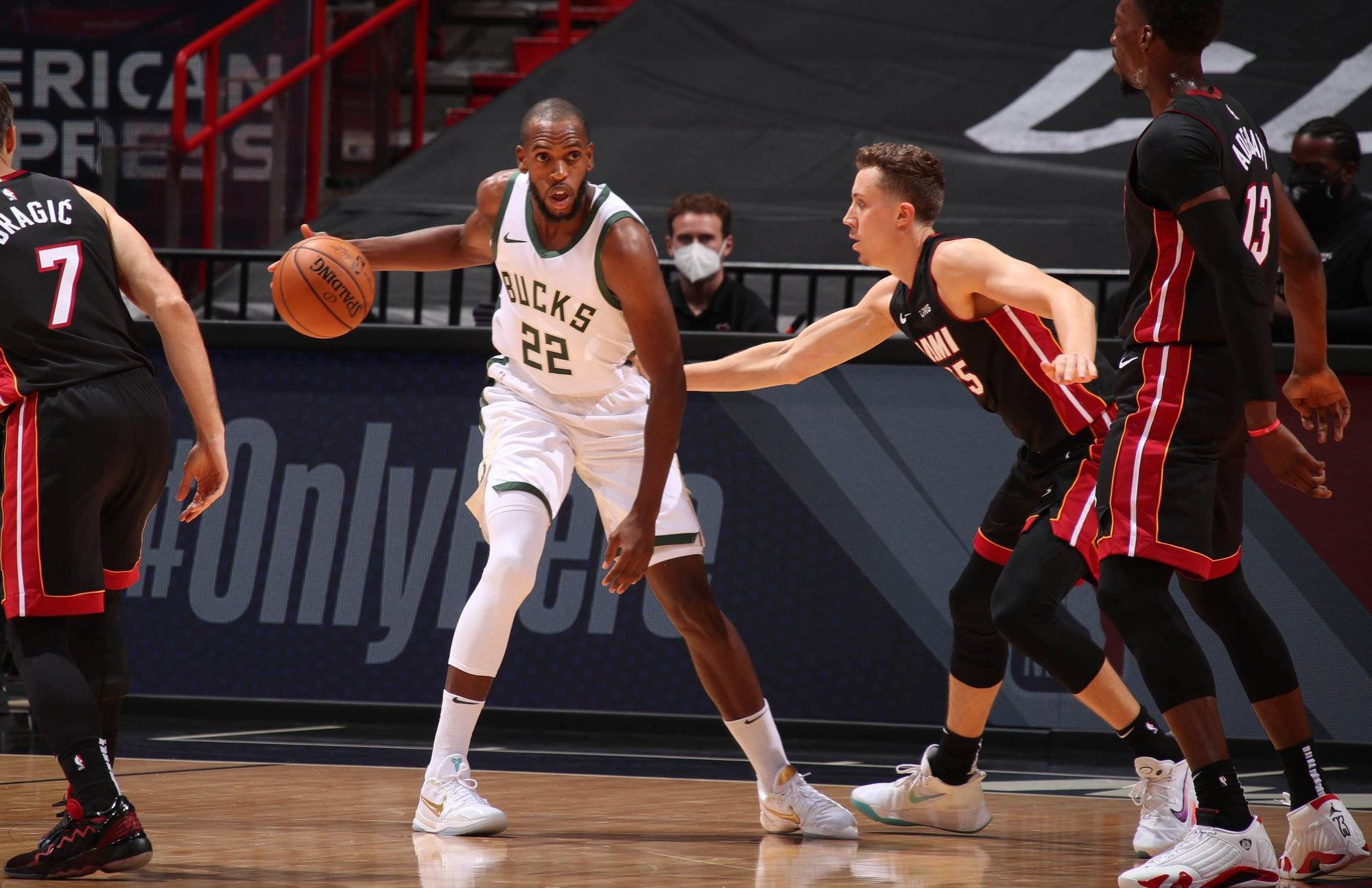 密尔沃基为什么叫雄鹿